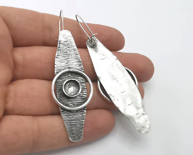 Ethnic earring blank base settings silver resin cabochon inlay blank mountings Antique silver plated brass (8mm blank) 1 Set G26208