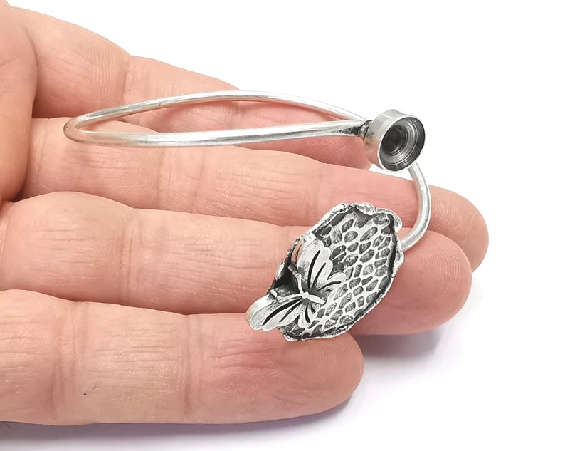 Butterfly hammered bracelet blank resin cuff dry cuff bezel Glass cabochon base Adjustable Antique Silver plated brass (8mm ) G26382