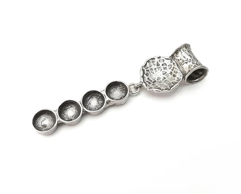 Hammered dangle pendant blank resin bezel mosaic mountings cabochon setting Antique silver plated brass (69x14mm)(8mm Bezels ) G26223