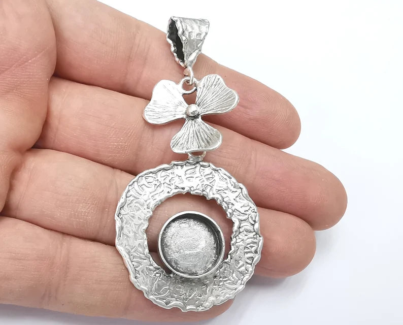 Flower pendant base setting bezel blank Antique silver plated brass pendant (75mm)(14 mm blank) G26425
