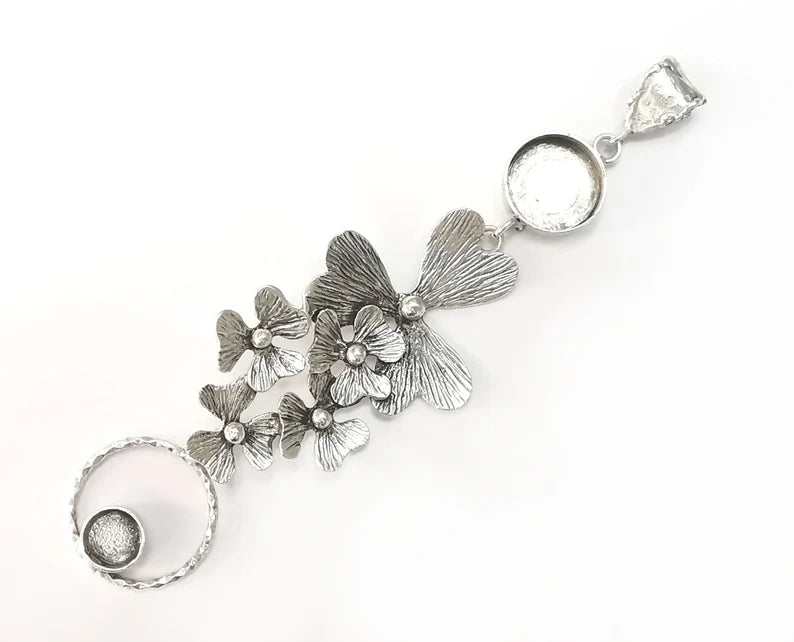 Flowers Pendant Base Setting Bezel Blank Antique Silver Plated Brass Pendant (116mm)(14 and 8 mm blanks) G26432
