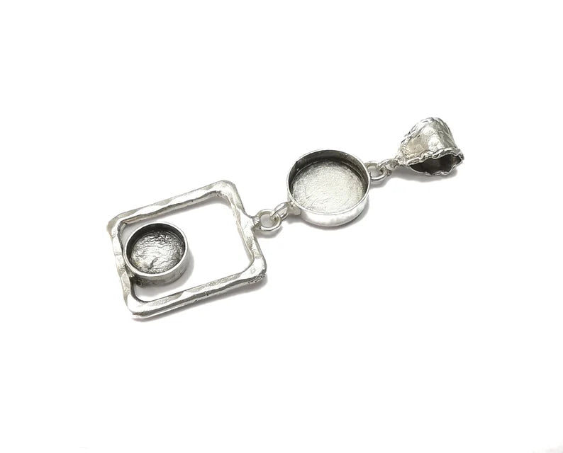 Silver Dangle Pendant Blank Resin Bezel Mosaic Mountings Cabochon Setting Antique Silver Plated Brass (70x22mm)(14mm - 10mm Bezels) G26449