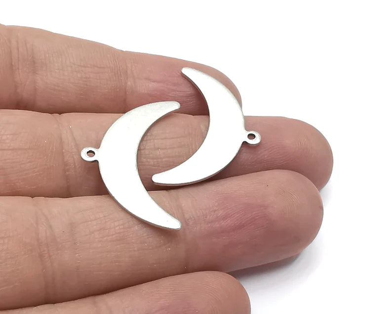 4 Moon crescent charms Antique silver plated brass charms (30x19mm) G26261