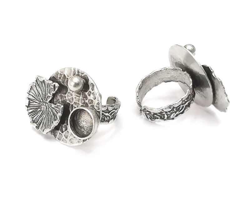 Hammered disc leaf blanks silver ring setting cabochon mounting adjustable ring base bezel Antique silver plated brass (8mm) G26266