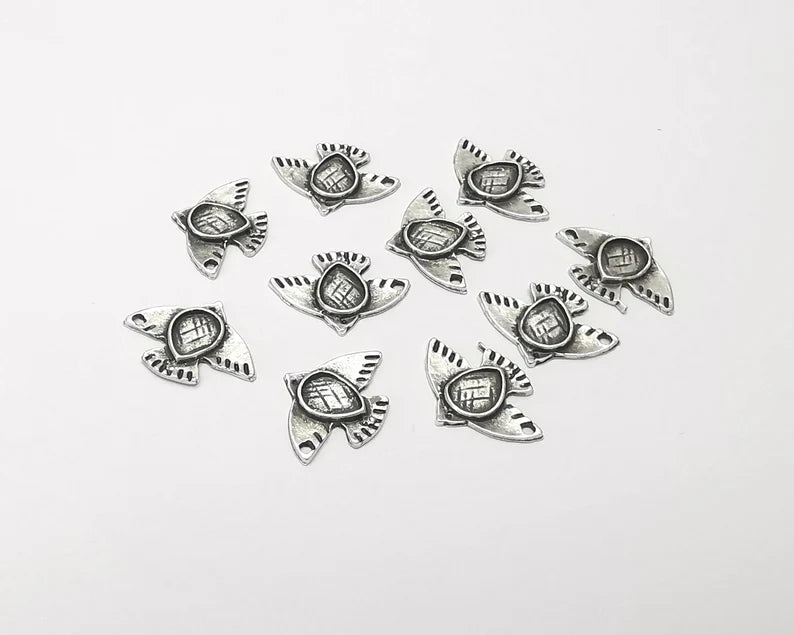 10 Silver bird bezel charm blank base Antique silver plated charms 20x14mm (Blank Size 8x6mm) G26295