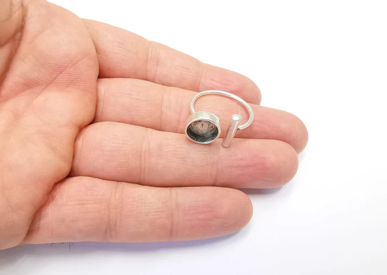 Ring Blanks Silver Rod Round Ring Setting Cabochon Mounting Adjustable Ring Base Bezel Antique Silver Plated Brass (10mm blank) G26473