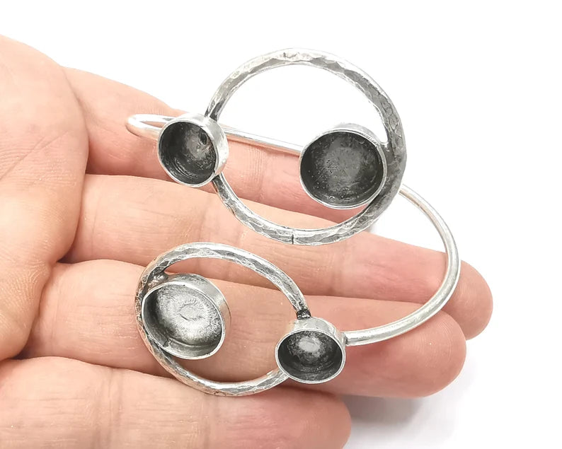 Circles hammered bracelet brass Cuff blank bezel Glass cabochon base Adjustable Antique silver plated brass G26318