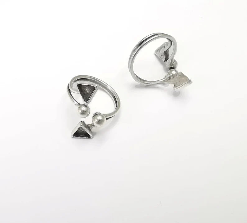 Triangle Silver Ring Setting Blank Cabochon Mounting Adjustable Ring Base Bezel Antique Silver Plated Brass (6mm Blank) G26495