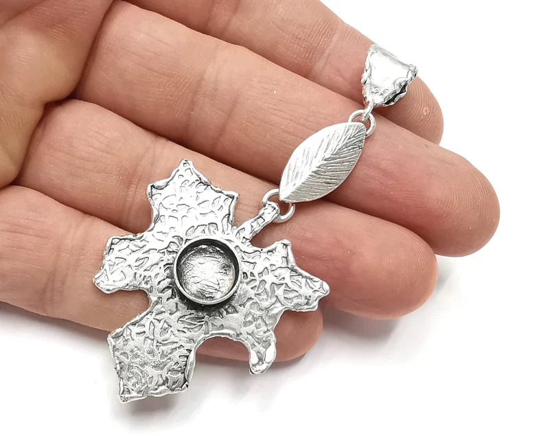 Leaf pendant base setting bezel blank Antique silver plated brass pendant (78mm) G26347