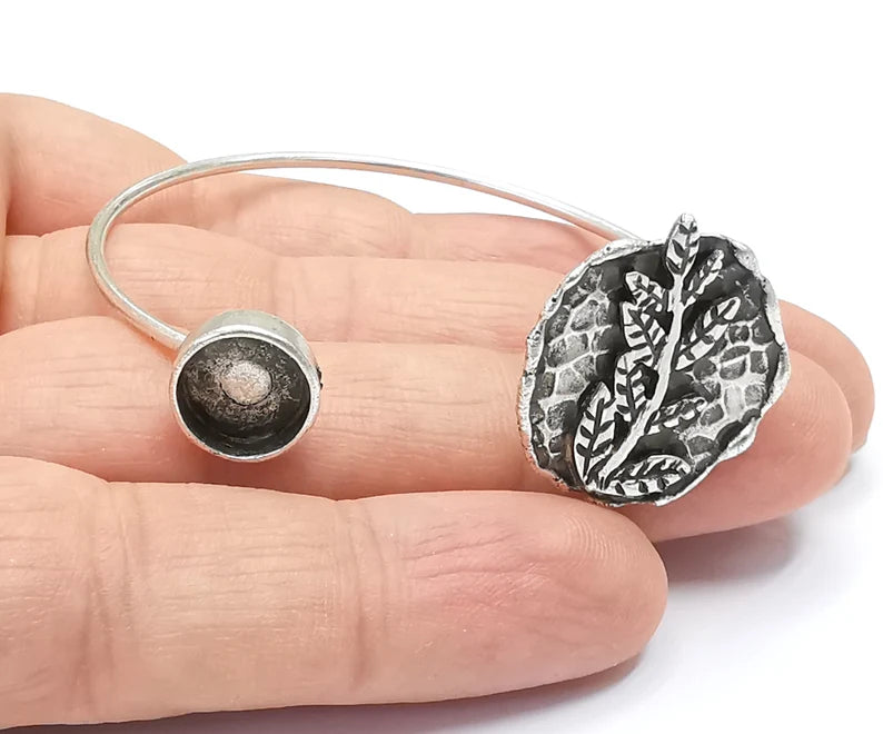 Hammered Disc Leafs Bracelet Blank Cuff Bezel Cabochon Base Resin Mountings Adjustable Antique Silver Plated Brass (10mm Blanks) G26517
