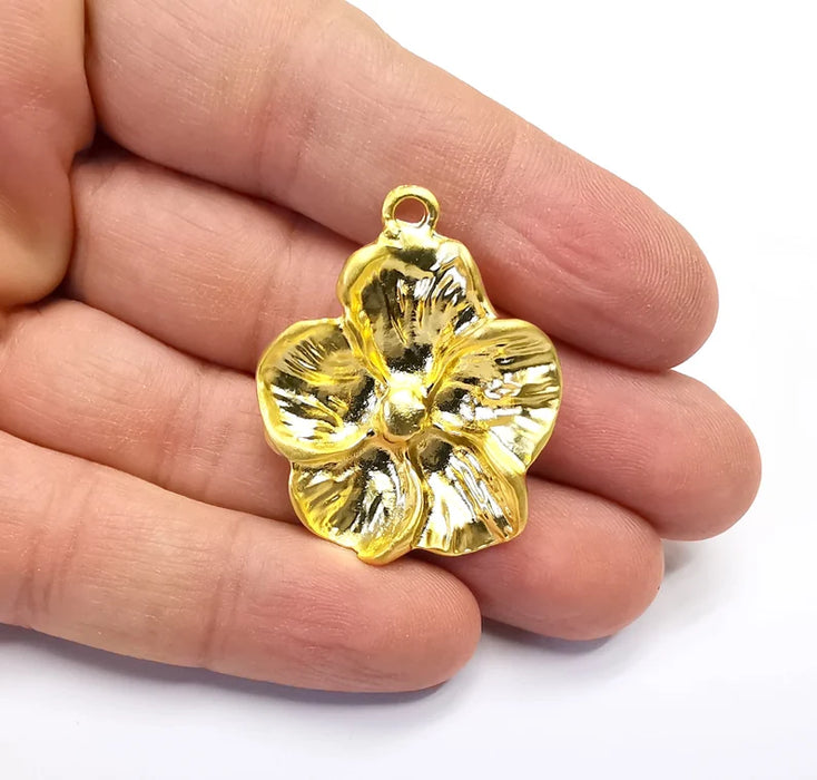 Flower Charms Gold Plated Charms (38x31mm) G26564