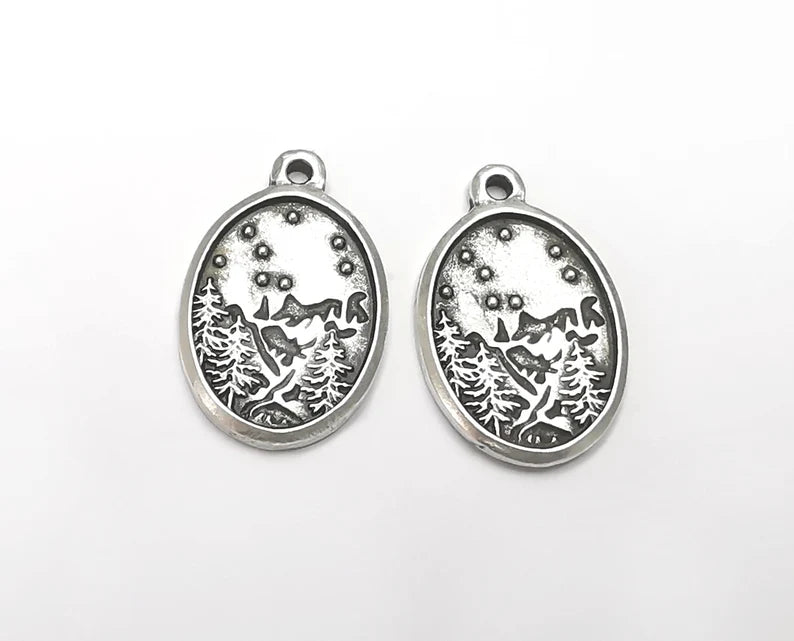 Winter Mountain Landscape Pine Tree Oval Pendant Charms Antique Silver Plated Charms (28x18mm) G26599
