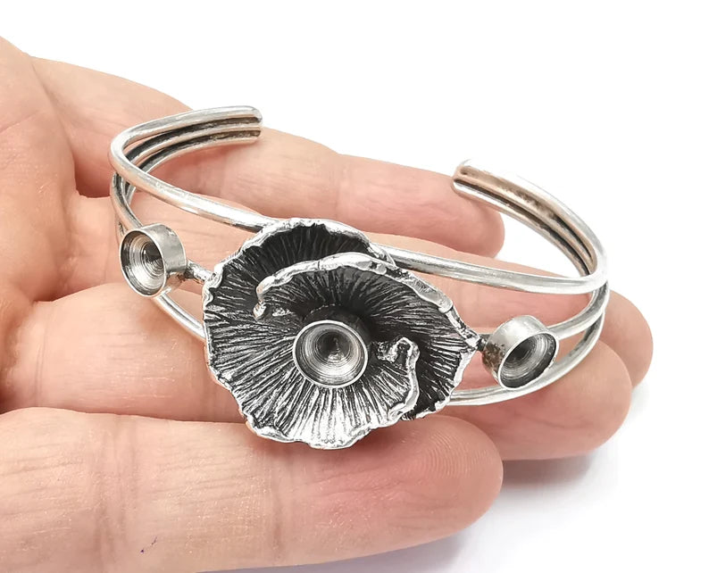 Flower bracelet blank resin cuff dry cuff bezel Glass cabochon base Adjustable Antique Silver plated brass (8mm ) G26397