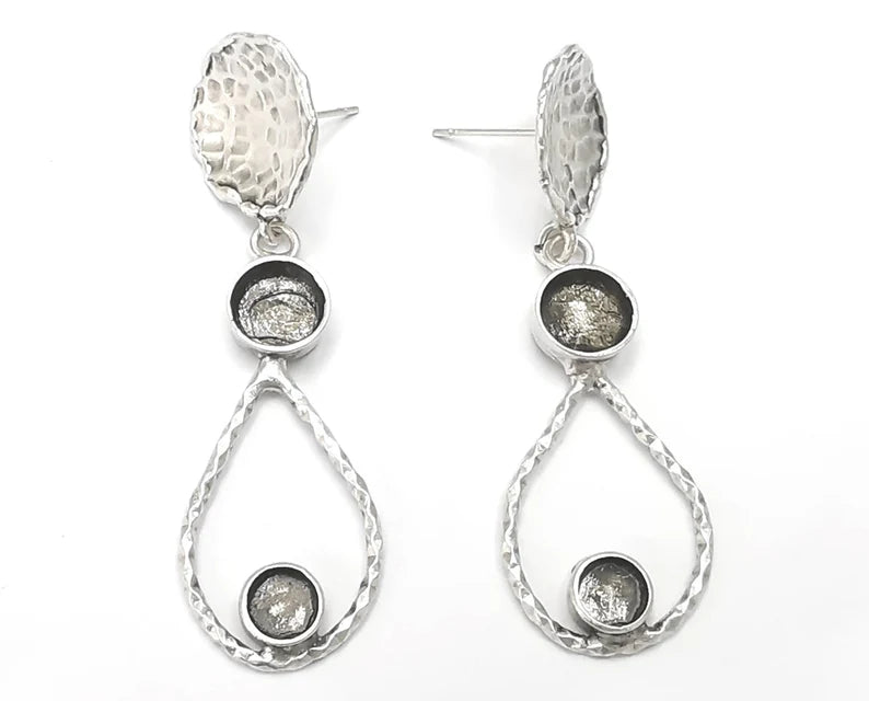 1 Pairs Drop Hammered Disc silver Dangle Earring Set Base Wire Antique Silver Plated Brass Earring Base (59x20mm)( 8 mm blanks) G26404