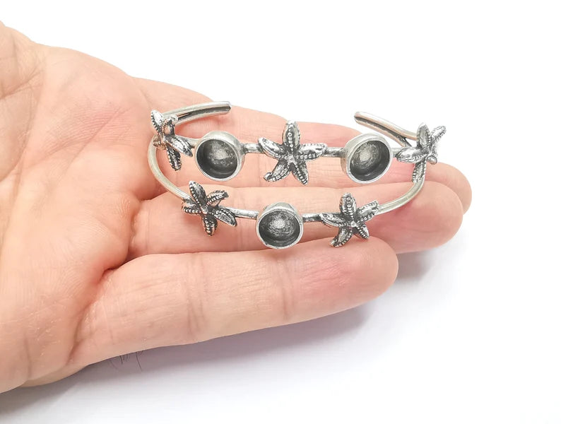Starfish Bracelet Blanks, Cuff Bezels Cabochon Bases Resin Mountings, Cuff Frame, Antique Silver Plated Brass (8mm Bezels) G26604