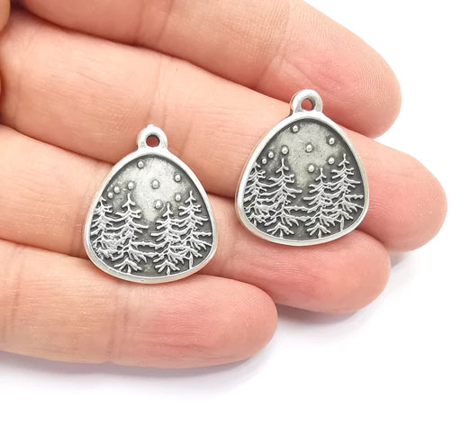 Winter Mountain Landscape Pine Tree Oval Pendant Charms Antique Silver Plated Charms (25x22mm) G26612