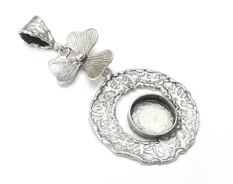 Flower pendant base setting bezel blank Antique silver plated brass pendant (75mm)(14 mm blank) G26425