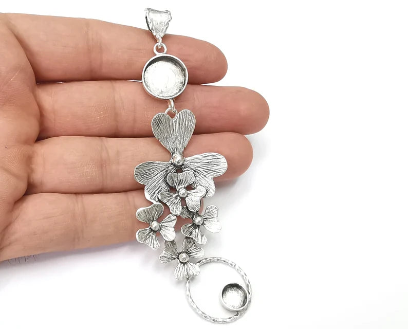 Flowers Pendant Base Setting Bezel Blank Antique Silver Plated Brass Pendant (116mm)(14 and 8 mm blanks) G26432