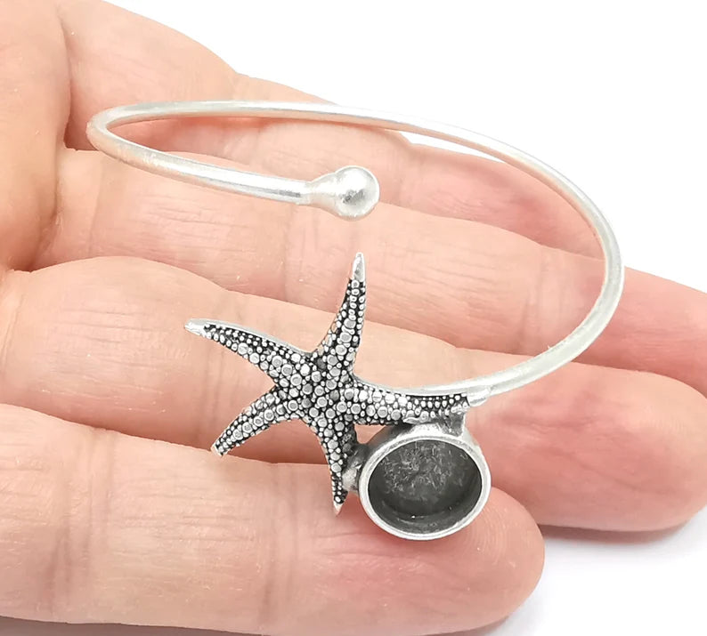 Starfish Bracelet Blanks, Cuff Bezels Cabochon Bases Resin Mountings, Cuff Frame, Antique Silver Plated Brass (10mm bezel) G26463