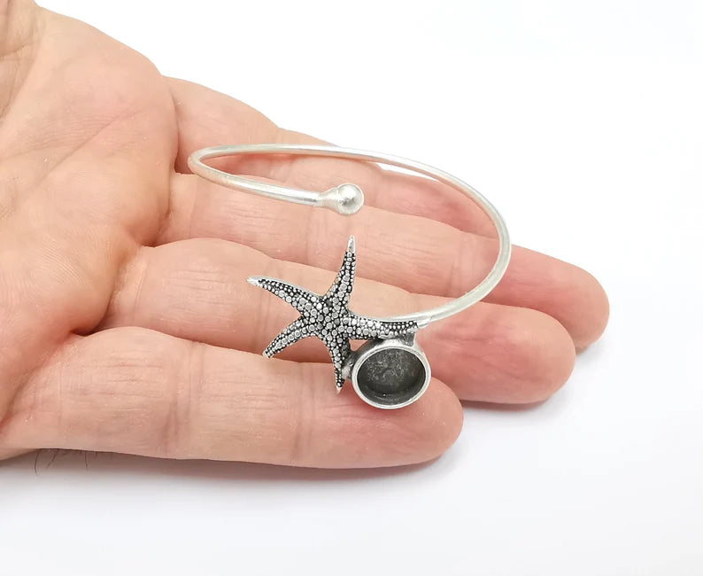 Starfish Bracelet Blanks, Cuff Bezels Cabochon Bases Resin Mountings, Cuff Frame, Antique Silver Plated Brass (10mm bezel) G26463