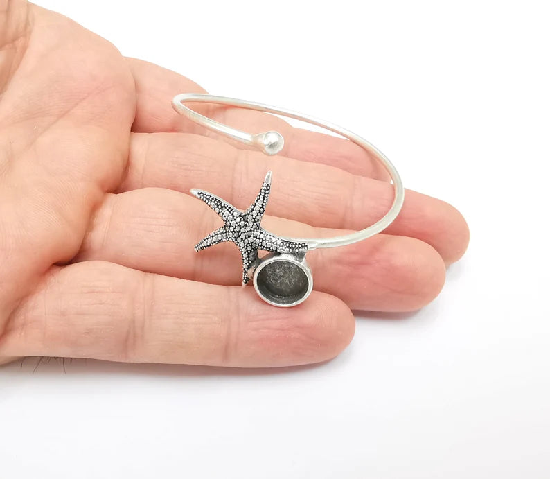Starfish Bracelet Blanks, Cuff Bezels Cabochon Bases Resin Mountings, Cuff Frame, Antique Silver Plated Brass (10mm bezel) G26463