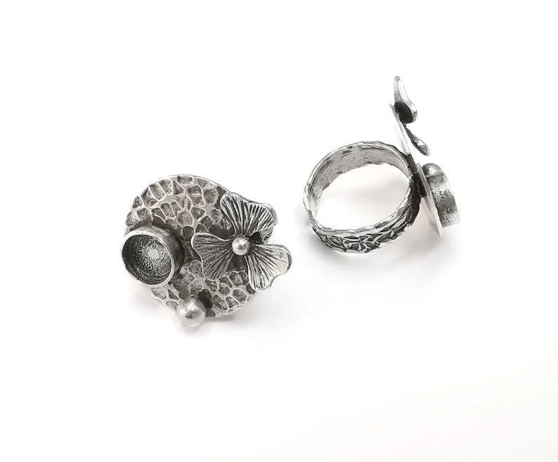 Flower Ball Hammered Disc Blank Silver Ring Setting Cabochon Mounting Adjustable Ring Base Bezel Antique Silver Plated Brass (8mm) G26469
