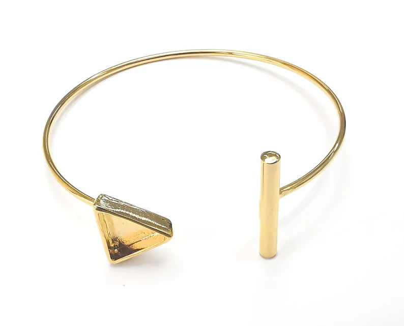 Shiny Gold Triangle Bracelet Blanks, Cuff Bezels Cabochon Bases Resin Mountings, Cuff Frame, Adjustable Gold Plated Brass (10mm bezel)G26692