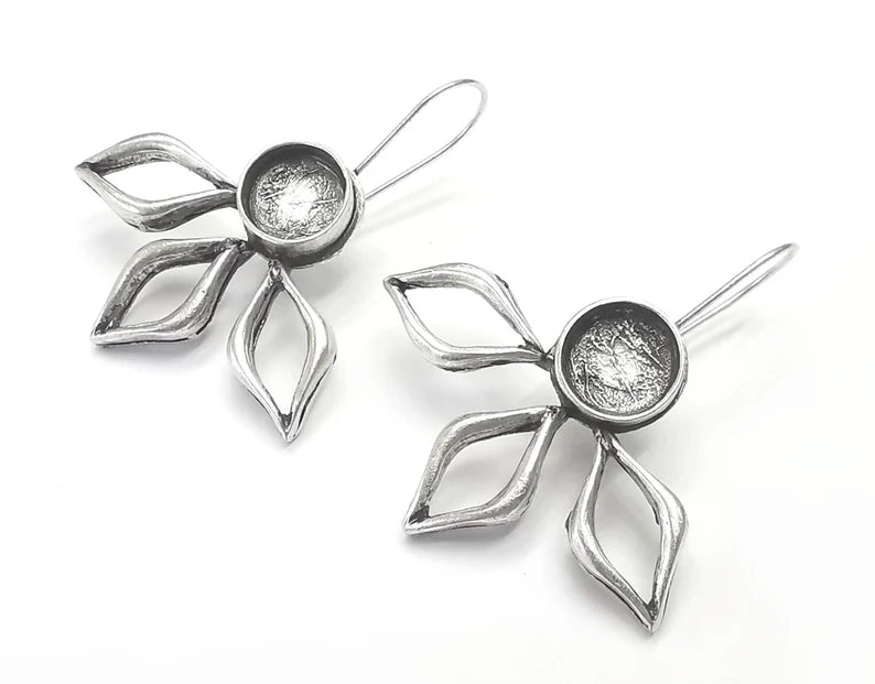 Flower Silver Earring Blank Base Settings Silver Resin Cabochon Inlay Blank Mountings Antique Silver Plated Brass (10mm blank) 1 Set G26709