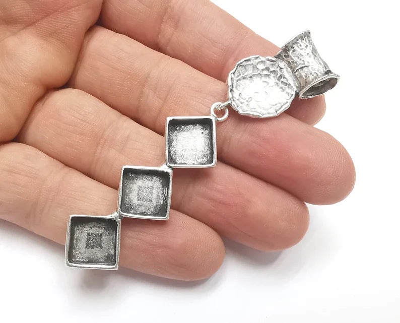 Hammered Dangle Pendant Blank Resin Bezel Mosaic Mountings Cabochon Setting Antique Silver Plated Brass (82x14mm)(10mm Bezel Size) G26720