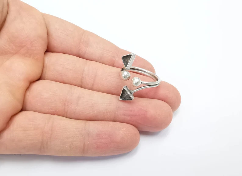 Triangle Silver Ring Setting Blank Cabochon Mounting Adjustable Ring Base Bezel Antique Silver Plated Brass (6mm Blank) G26495