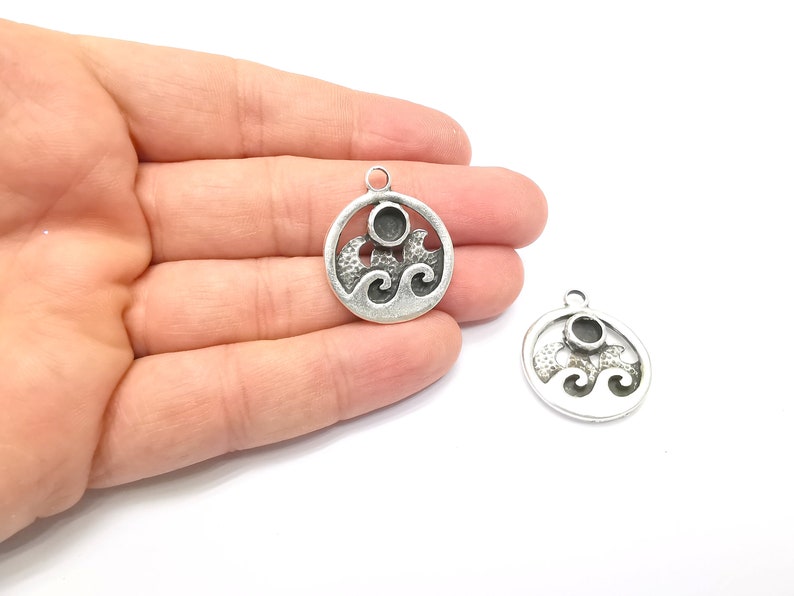 Wavy Sea Pendant Blank Resin Bezel Mounting Cabochon Base Setting Antique Silver Plated Charms (6mm Blank) G26747
