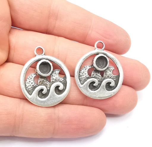 Wavy Sea Pendant Blank Resin Bezel Mounting Cabochon Base Setting Antique Silver Plated Charms (6mm Blank) G26747