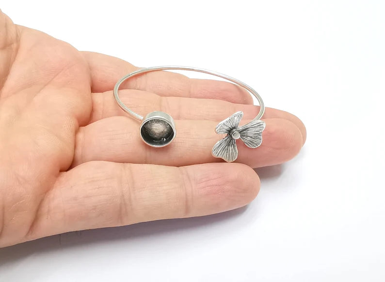 Silver Flower Bracelet Blank Cuff Bezel Cabochon Base Resin Mountings Adjustable Antique Silver Plated Brass (10mm Blanks) G26520
