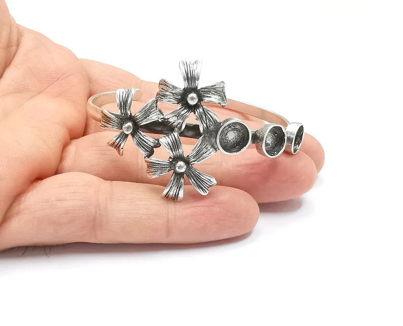 Silver Flowers Bracelet Blanks Cuff Bezel Cabochon Base Resin Mountings Adjustable Antique Silver Plated Brass (8mm Blanks) G26525