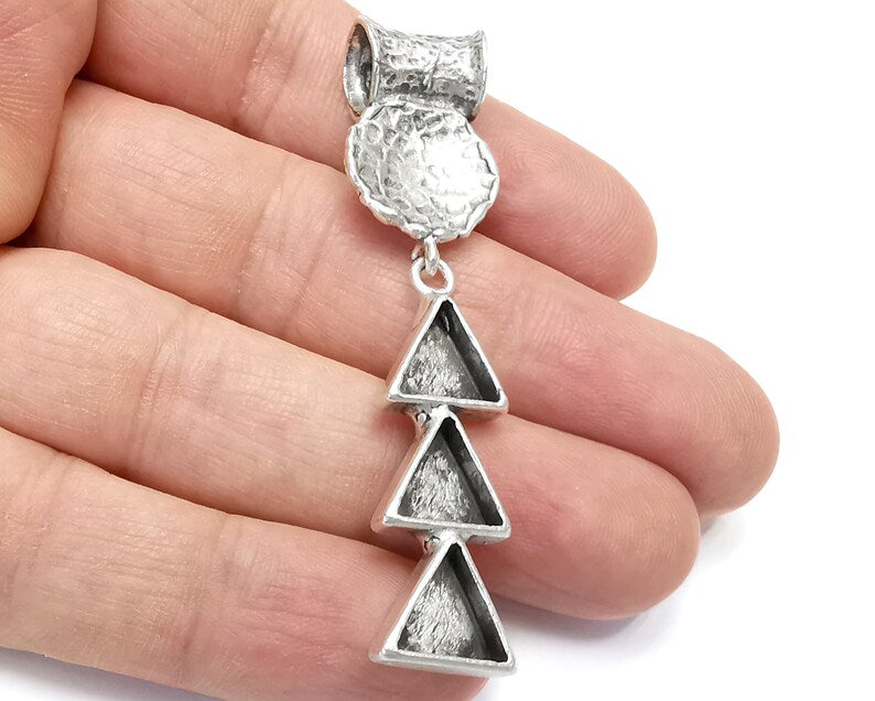Hammered Disc Pendant Base Setting Bezel Blank Antique Silver Plated Brass Pendant (67x17mm) G26544