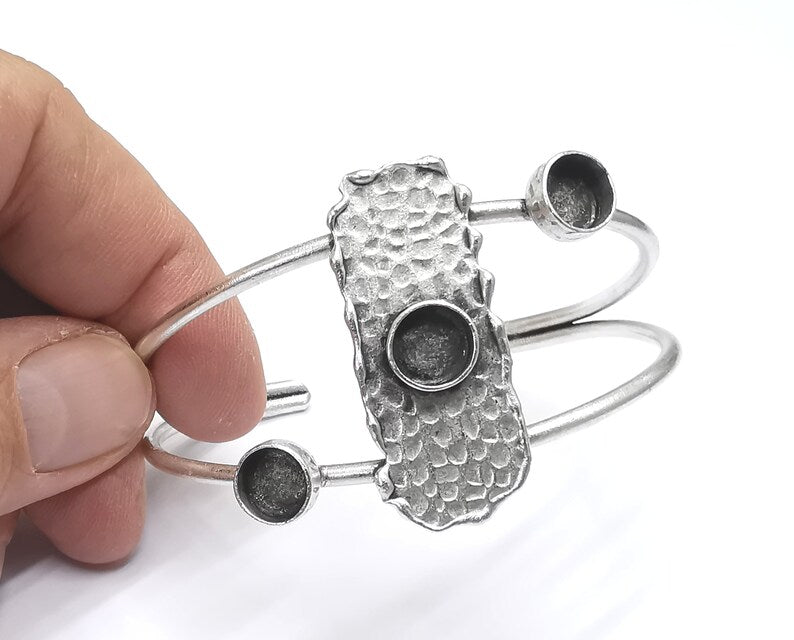 Hammered Bracelet Blank Cuff Bezel Cabochon Base Resin Mountings Adjustable Antique Silver Plated Brass (8mm Blanks) G26801