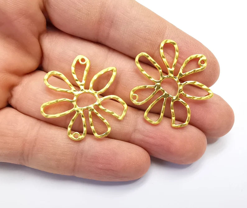 2 Hammered Flowers Charms Connector Gold Plated Charms (32mm) G26565
