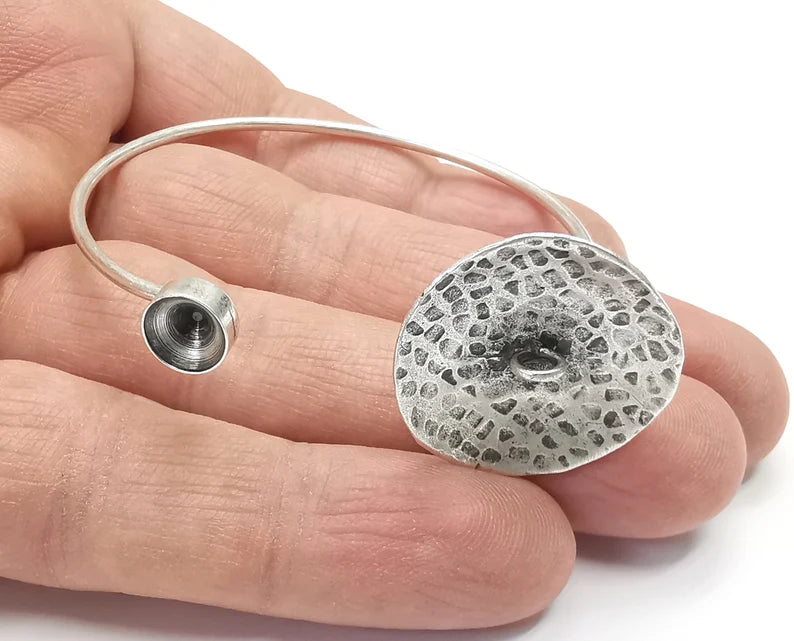 Silver Hammered Disc Bracelet Blanks Resin Cuff Dry Bezel Cabochon Base Adjustable Antique Silver Plated Brass (8mm Blank) G26582
