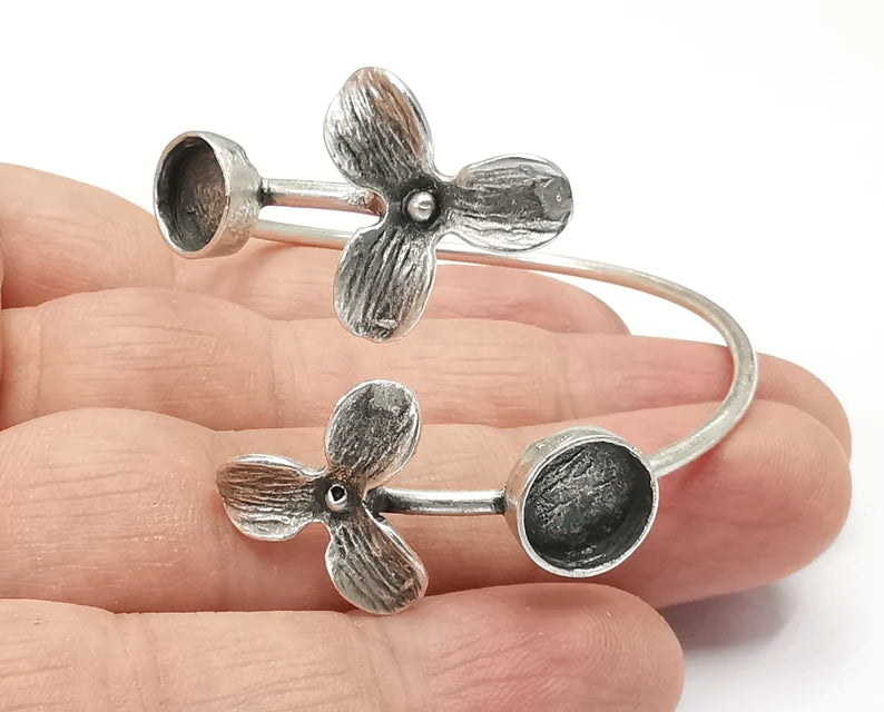 Flowers Silver Bracelet Blank Resin Cuff Dry Bezel Cabochon Base Adjustable Antique Silver Plated Brass (10-8mm Blanks) G26826