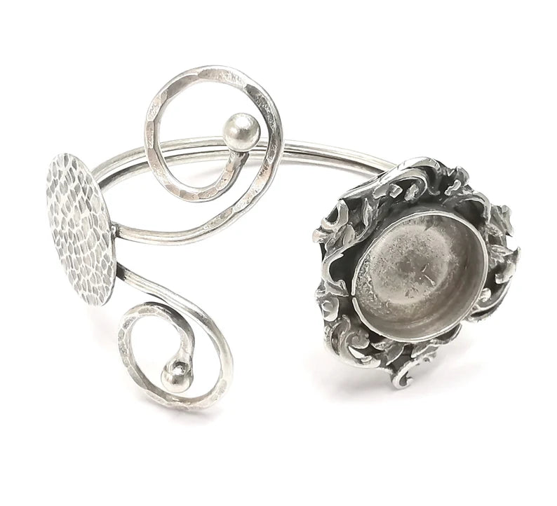 Flower Hammered Disc Bracelet Blanks Resin Cuff Dry Bezel Cabochon Base Adjustable Antique Silver Plated Brass (20mm Blank) G26605