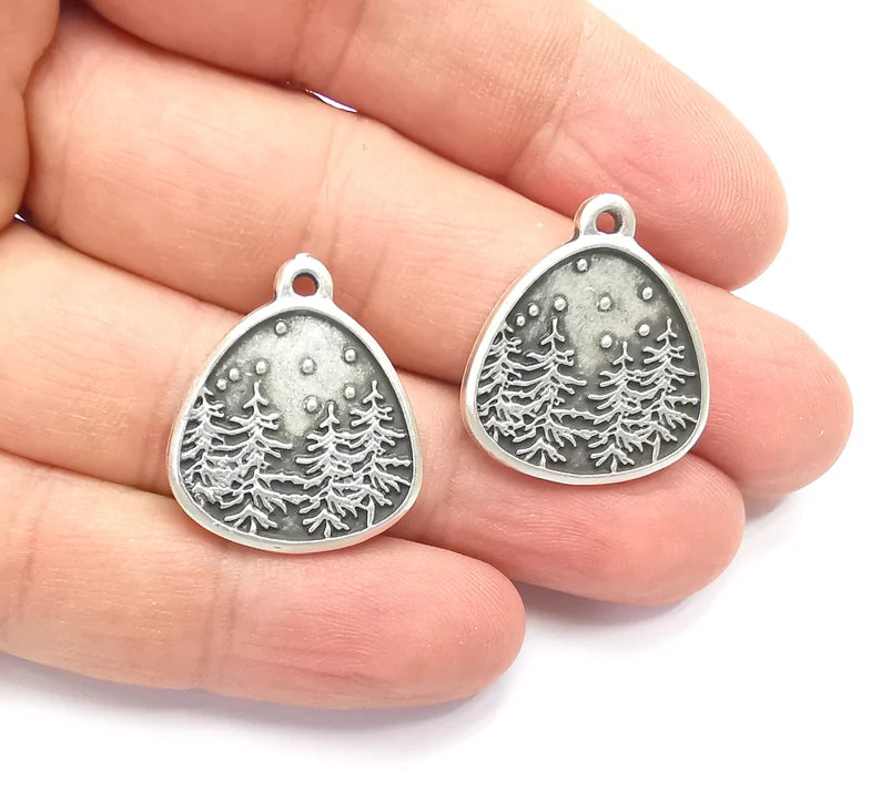 Winter Mountain Landscape Pine Tree Oval Pendant Charms Antique Silver Plated Charms (25x22mm) G26612