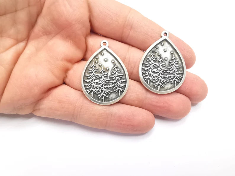 Winter Mountain Landscape Pine Tree Oval Pendant Charms Antique Silver Plated Charms (38x28mm) G26614