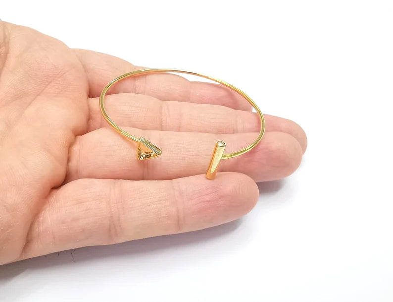 Shiny Gold Triangle Bracelet Blanks, Cuff Bezels Cabochon Bases Resin Mountings, Cuff Frame, Adjustable Gold Plated Brass (6mm bezel) G26616