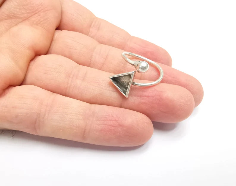 Ring Blanks Silver Ball Head Triangle Ring Setting Cabochon Mounting Adjustable Ring Base Bezel Antique Silver Plated Brass(8mm Blank)G26649
