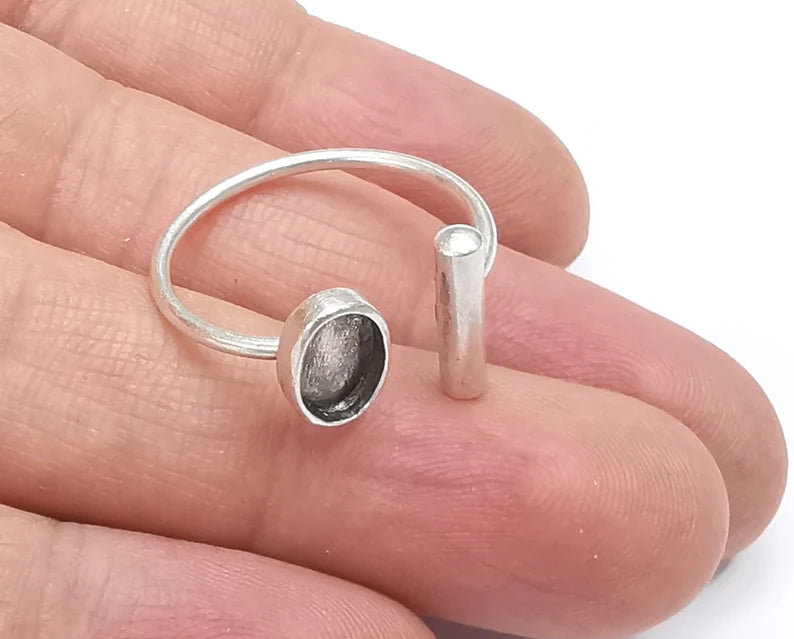 Ring Blanks Silver Rod Oval Ring Setting Cabochon Mounting Adjustable Ring Base Bezel Antique Silver Plated Brass (9x6mm Blank) G26654