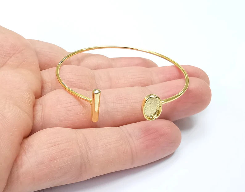 Shiny Gold Oval Bracelet Blanks, Cuff Bezels Cabochon Bases Resin Mountings, Cuff Frame, Adjustable Gold Plated Brass (9x6mm bezel) G26659