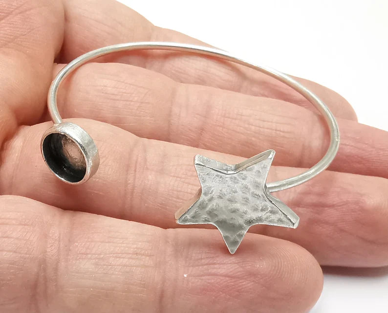 Star Bracelet Blank Cuff Bezel Cabochon Base Resin Mountings Adjustable Antique Silver Plated Brass (8mm Blank) G26908