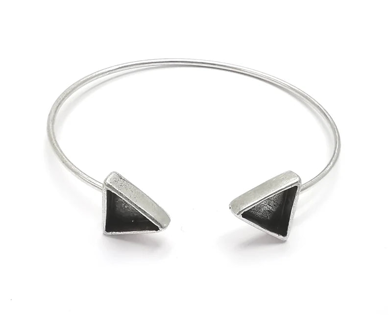 Triangle Bracelet Blank Resin Cuff Dry Bezel Cabochon Base Adjustable Antique Silver Plated Brass (10mm Blank) G26921