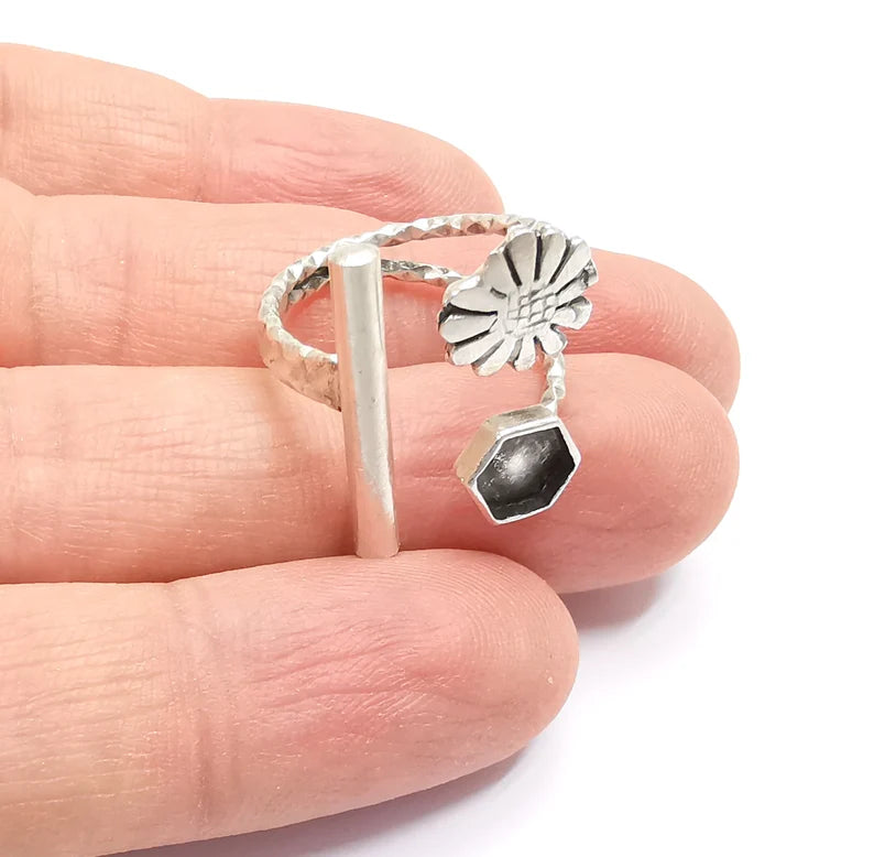Flower Rod Silver Hexagon Ring Blank Base Bezel Settings Cabochon Mountings Adjustable , Antique Silver Plated Brass (6mm blank) G26932
