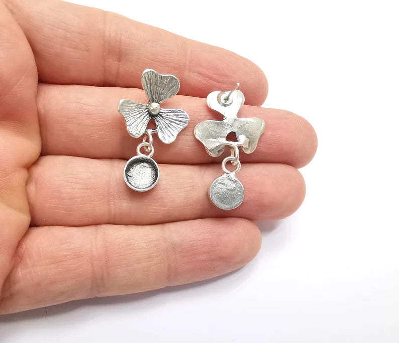 Flower Round Earring Set Base Wire Antique Silver Plated Brass Earring Base (8mm blank) G26936
